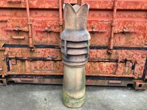 Large crown vented chimney pot