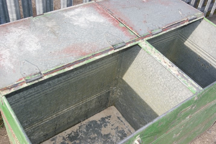 Riveted galvanised flour bin