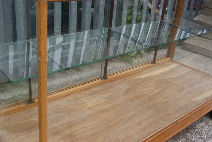 Shop display counter