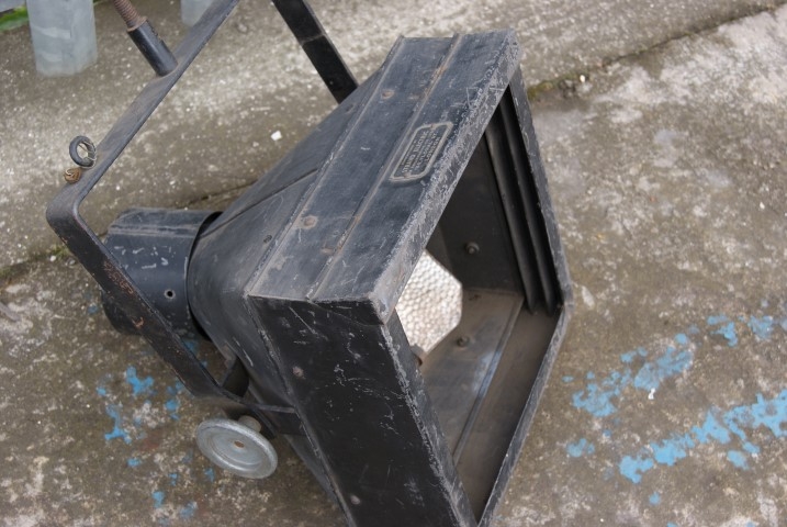 Large Strand stage light