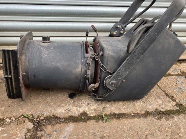 A pair of long lens stage lights