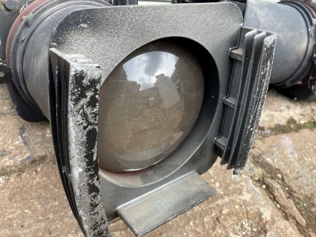 A pair of long lens stage lights