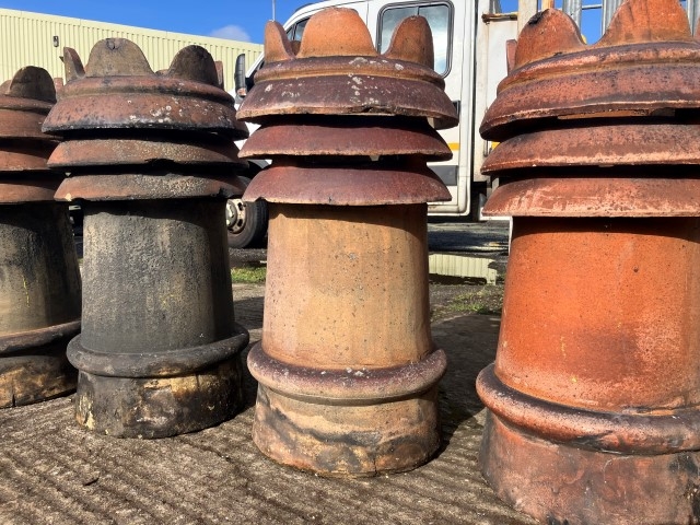 Queen louvered chimney pots