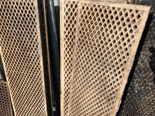 Cast floor grills