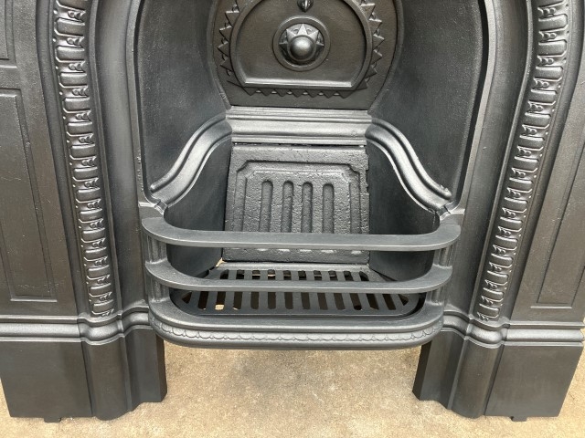 Original Victorian bedroom grate