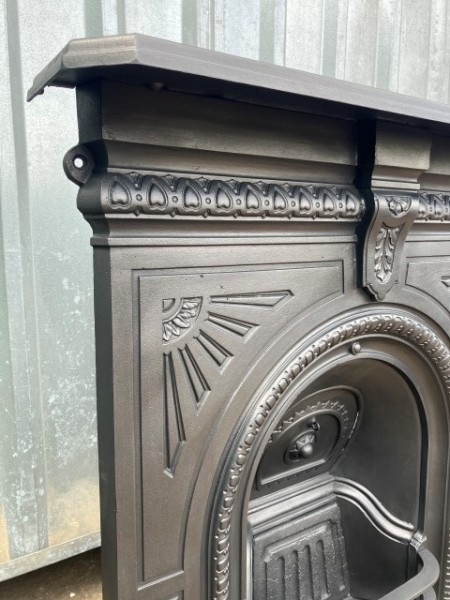 Original Victorian bedroom grate