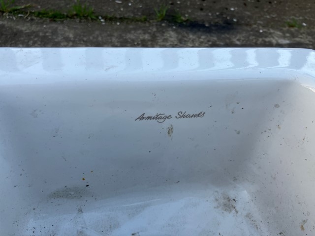 Armitage Shanks lab sinks