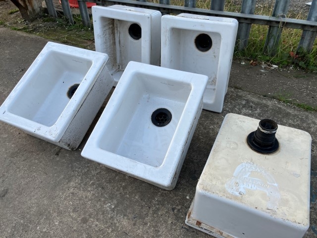 Armitage Shanks lab sinks