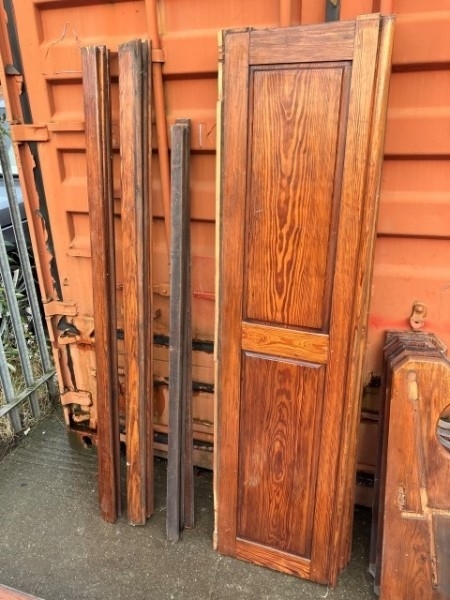Pitch pine pews