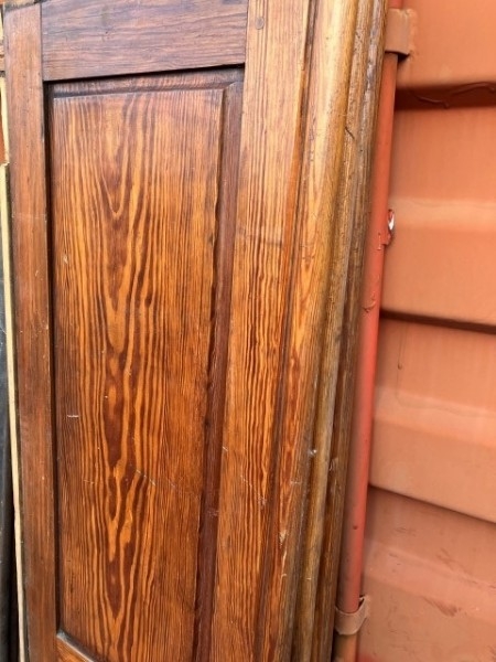 Pitch pine pews
