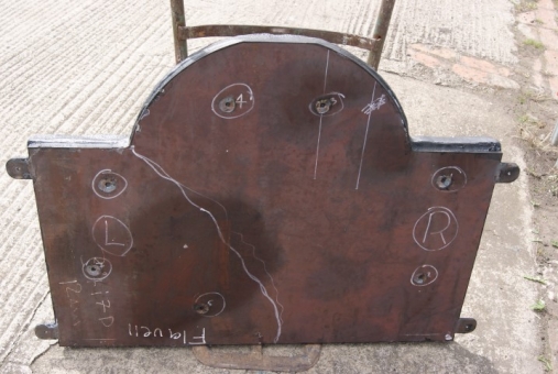 Cast iron fire-back