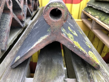 Platts roll-top ridge tiles
