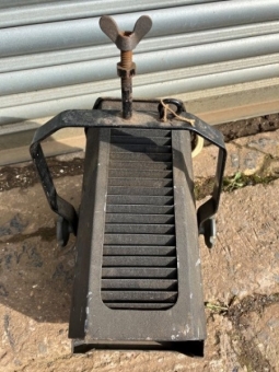 Strand stage light
