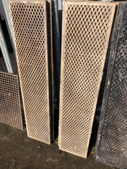 Cast floor grills