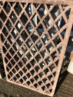 Cast floor grills