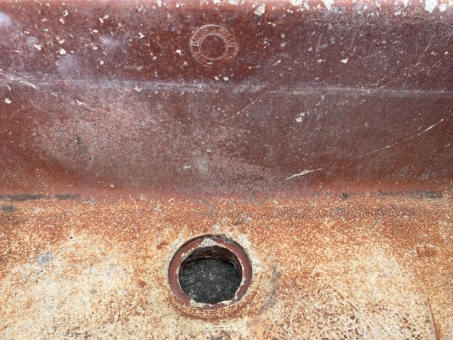 Oates & Green cattle trough