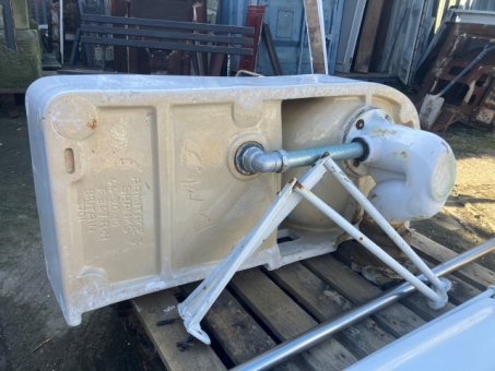 Armitage Shanks sluice sink