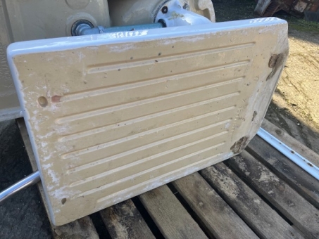 Armitage Shanks sluice sink