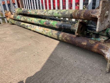 Cast iron columns